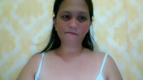 Snapshot of divinegrace10 chatting on 01/18/26, 12:31 Divine Grace Close To Your Hear online show from 01/18/26, 12:31