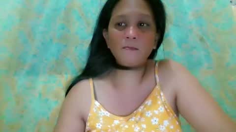 Snapshot of divinegrace10 chatting on 04/25/26, 04:48 Divine Grace Close To Your Hear online show from 04/25/26, 04:48