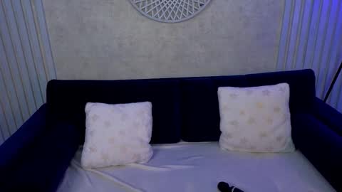 DivineJasss online show from 12/03/25, 08:45