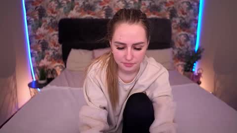 Snapshot of divinejasss chatting on 02/07/26, 03:27 DivineJasss online show from 02/07/26, 03:27