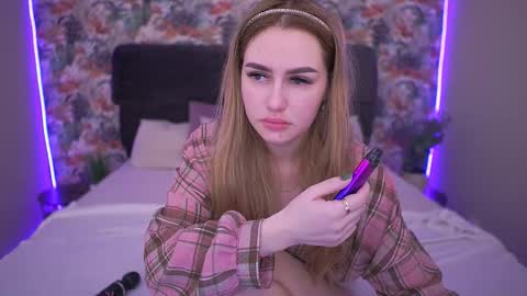 Snapshot of divinejasss chatting on 03/02/26, 05:19 DivineJasss online show from 03/02/26, 05:19