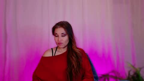 DivineLynn online show from 01/16/25, 05:23