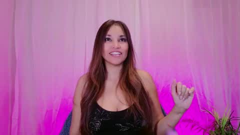 DivineLynn online show from 01/19/25, 06:53