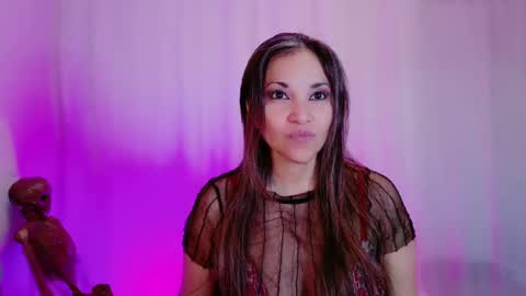 DivineLynn online show from 02/09/25, 03:23