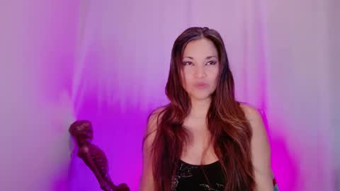 DivineLynn online show from 02/16/25, 05:48