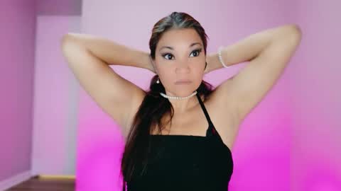 DivineLynn online show from 10/24/25, 01:18