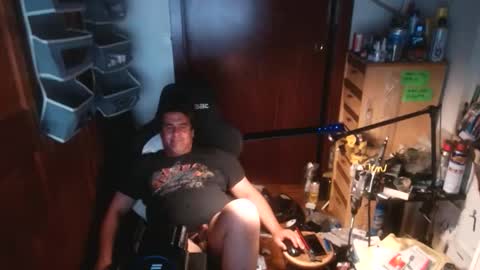 divitimido online show from 10/22/25, 12:11