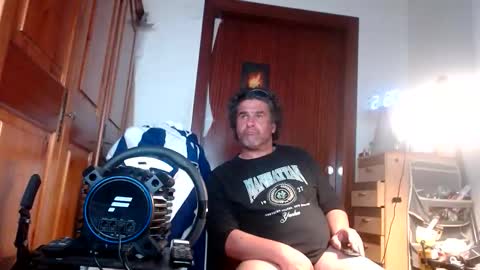 divitimido online show from 04/21/26, 06:52
