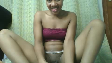 Snapshot of dixie_driver1 chatting on 05/08/26, 01:38 catie online show from 05/08/26, 01:38
