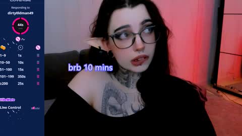 dixipixi_ online show from 03/06/25, 01:03