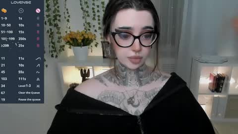 dixipixi_ online show from 05/23/26, 07:02