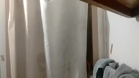 Snapshot of dixonbird41 chatting on 09/23/25, 10:18 dixonbird41 online show from 09/23/25, 10:18