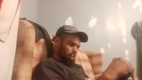 Snapshot of dixonbird41 chatting on 01/19/26, 03:05 dixonbird41 online show from 01/19/26, 03:05