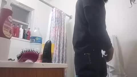 Snapshot of dixonbird41 chatting on 02/06/26, 07:34 dixonbird41 online show from 02/06/26, 07:34