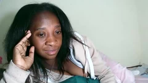 Snapshot of djamellah chatting on 06/24/26, 02:32 djamellah online show from 06/24/26, 02:32