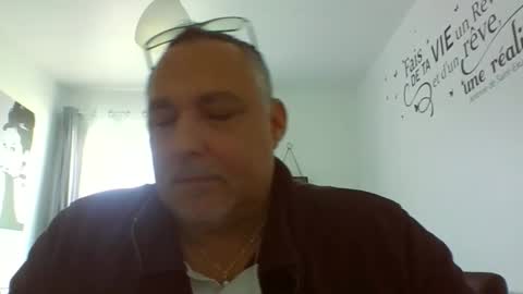 djeauzy77 online show from 04/17/26, 08:06