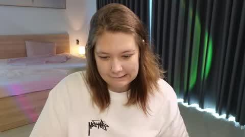Jenia online show from 05/15/26, 07:15