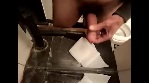 Snapshot of djkodro chatting on 11/25/25, 08:47 djkodro online show from 11/25/25, 08:47