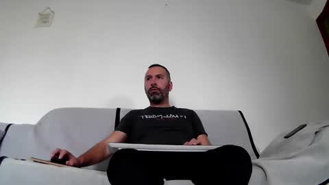 Snapshot of djo3322 chatting on 12/29/24, 12:12 Djo online show from 12/29/24, 12:12