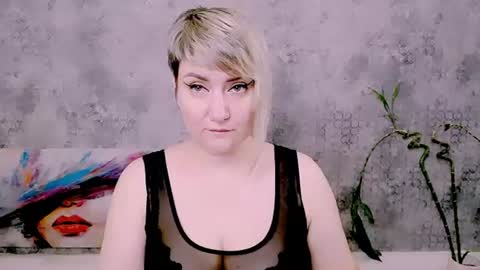 Snapshot of djullia chatting on 06/29/26, 10:15 djullia online show from 06/29/26, 10:15