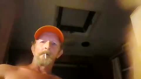 Snapshot of dl75doy chatting on 01/08/25, 11:10 dl75doy online show from 01/08/25, 11:10