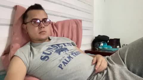 Liam Bon online show from 11/18/25, 01:48