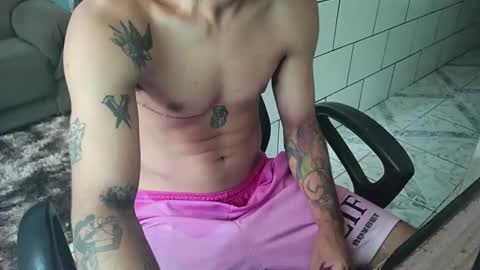 Snapshot of dmacedo96 chatting on 01/26/25, 02:41 AmigodotadoZL online show from 01/26/25, 02:41