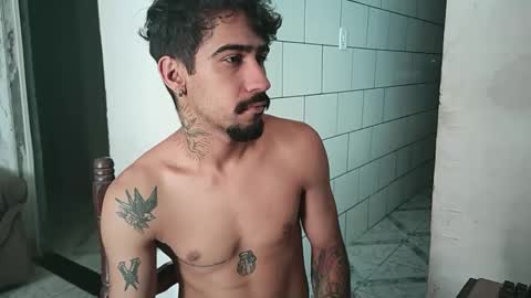 Snapshot of dmacedo96 chatting on 02/17/25, 02:04 AmigodotadoZL online show from 02/17/25, 02:04