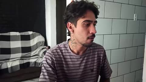 Snapshot of dmacedo96 chatting on 11/08/25, 07:01 AmigodotadoZL online show from 11/08/25, 07:01