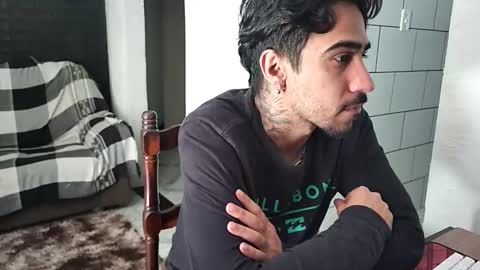 Snapshot of dmacedo96 chatting on 11/11/25, 03:12 AmigodotadoZL online show from 11/11/25, 03:12