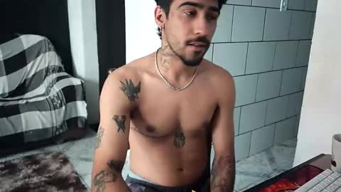 Snapshot of dmacedo96 chatting on 11/17/25, 03:07 AmigodotadoZL online show from 11/17/25, 03:07