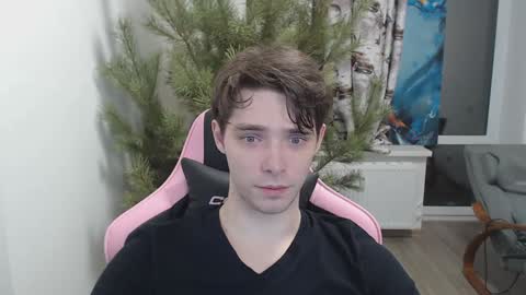 Snapshot of dmitryromanov chatting on 12/31/24, 01:26 Dead A online show from 12/31/24, 01:26