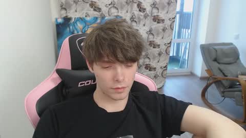 Snapshot of dmitryromanov chatting on 01/25/25, 07:49 Dead A online show from 01/25/25, 07:49