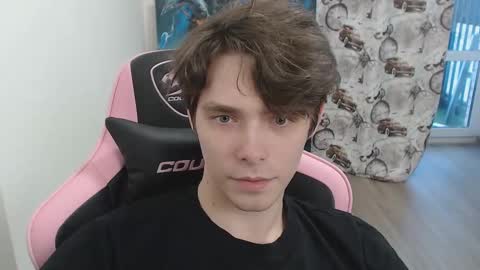 Snapshot of dmitryromanov chatting on 02/16/25, 06:21 Dead A online show from 02/16/25, 06:21