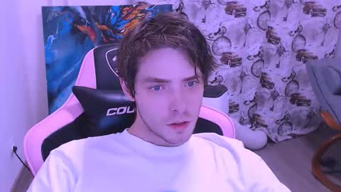 Snapshot of dmitryromanov chatting on 10/15/25, 04:01 Dead A online show from 10/15/25, 04:01