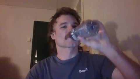 Snapshot of dngl264699 chatting on 02/22/25, 06:06 ImperviousAnchored online show from 02/22/25, 06:06