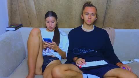 Snapshot of do_u_know_them chatting on 01/27/25, 01:09 Kirahe  Mirashe online show from 01/27/25, 01:09