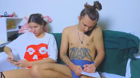 Snapshot of do_u_know_them chatting on 11/14/25, 01:54 Kirahe Mirashe online show from 11/14/25, 01:54