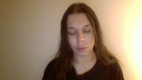 Snapshot of dobb582726 chatting on 12/19/25, 10:44 dobb582726 online show from 12/19/25, 10:44