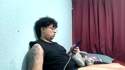 MrPepino online show from 11/25/25, 04:23