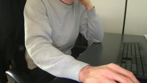 Snapshot of doctor_luv_69 chatting on 04/29/26, 06:28 doctor_luv_69 online show from 04/29/26, 06:28