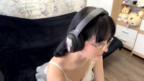 Annie PVT IS OPEN online show from 09/12/25, 12:05