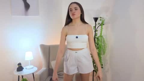 Snapshot of dodieruschmeyer chatting on 03/29/26, 02:00 Hello my name Eva Im glad to see you in my room online show from 03/29/26, 02:00