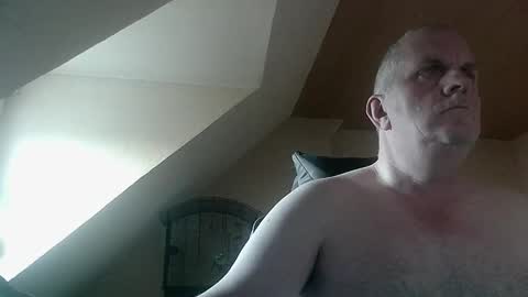 Snapshot of doggy2629 chatting on 11/22/25, 07:29 doggy2629 online show from 11/22/25, 07:29