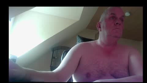 doggy2629 online show from 05/20/26, 07:36