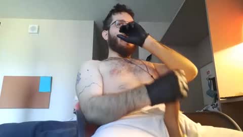 Snapshot of dogwithamohawk chatting on 10/21/25, 08:26 dogwithamohawk online show from 10/21/25, 08:26