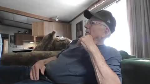 Snapshot of doingmyself69 chatting on 06/18/26, 10:14 doingmyself69 online show from 06/18/26, 10:14