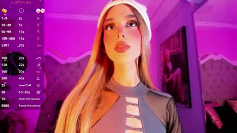 Snapshot of dolarcity760752 chatting on 11/26/25, 06:14 dolarcity760752 online show from 11/26/25, 06:14