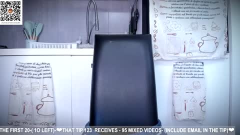 Snapshot of dolce4you69 chatting on 12/18/24, 10:19 Dea----IF YOU WANT TO SUPPORT ME -Purshase subscribtions scroll BIO  THANK YOU LOVE - online show from 12/18/24, 10:19