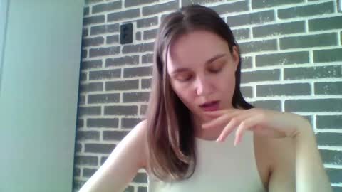 Snapshot of dolcezza_ chatting on 04/23/26, 12:29 dolcezza_ online show from 04/23/26, 12:29
